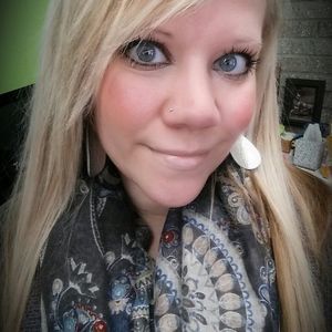 Meet your Posher, Tina